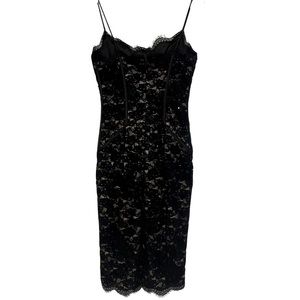 Black lace cocktail dress  🍸✨
